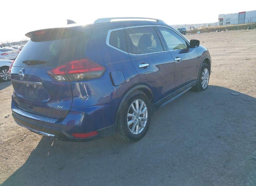 Photo 4 of 2017 Nissan Rogue SV (VIN 5N1AT2MT6HC771502)