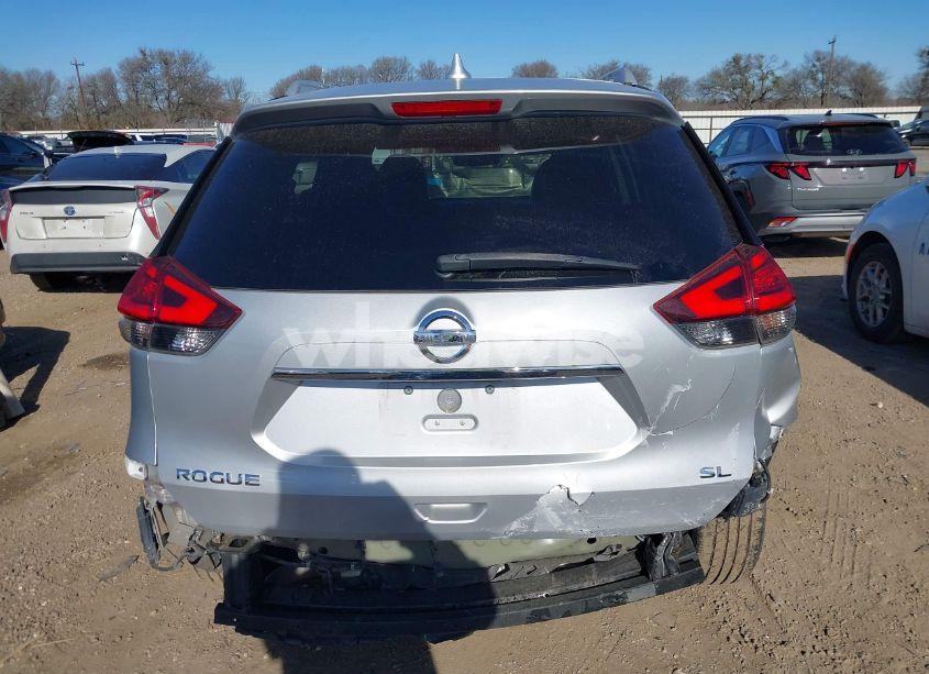 Photo 16 of 2017 Nissan Rogue SL (VIN 5N1AT2MT6HC782502)