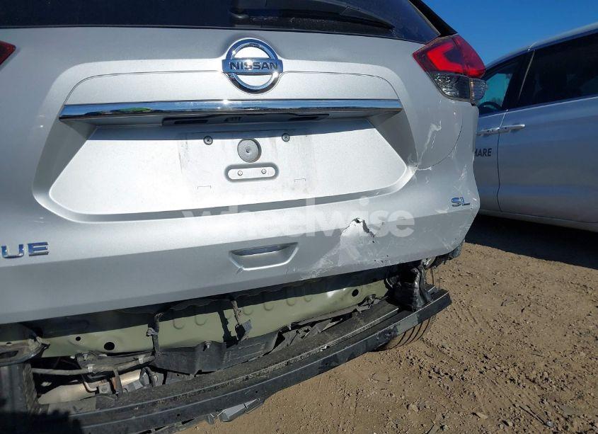 Photo 19 of 2017 Nissan Rogue SL (VIN 5N1AT2MT6HC782502)