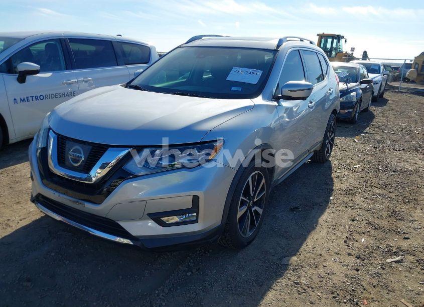 Photo 2 of 2017 Nissan Rogue SL (VIN 5N1AT2MT6HC782502)