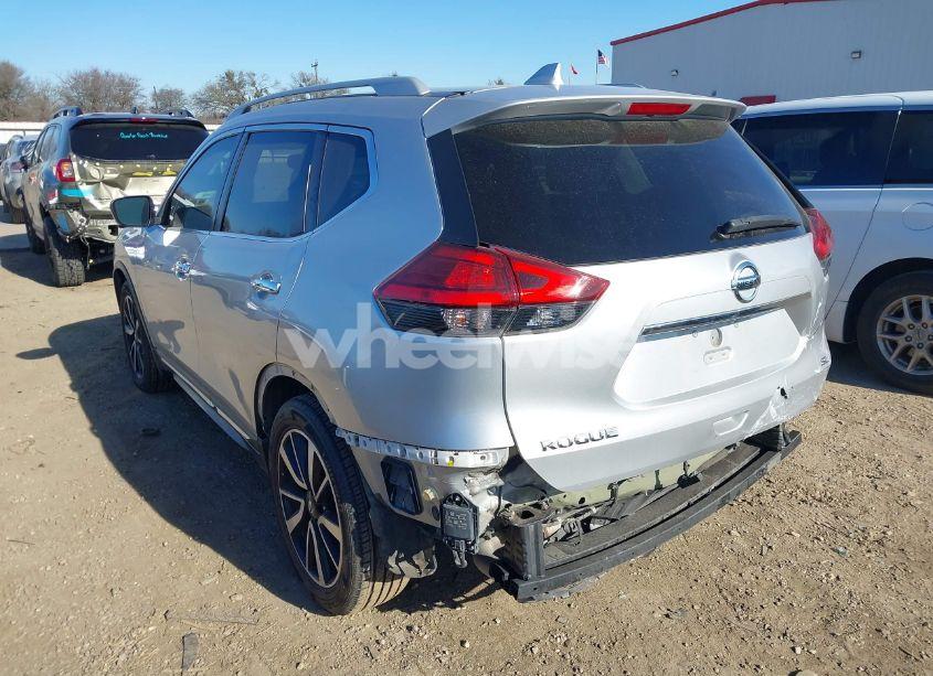 Photo 3 of 2017 Nissan Rogue SL (VIN 5N1AT2MT6HC782502)