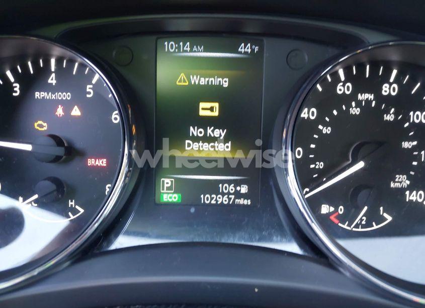 Photo 7 of 2017 Nissan Rogue SL (VIN 5N1AT2MT6HC782502)