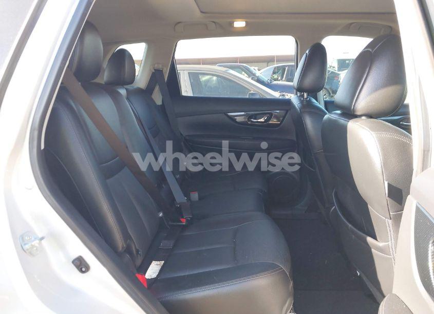 Photo 8 of 2017 Nissan Rogue SL (VIN 5N1AT2MT6HC782502)