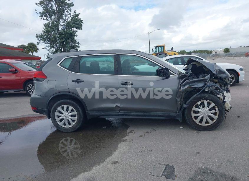 Photo 13 of 2017 Nissan Rogue S (VIN 5N1AT2MT6HC845565)