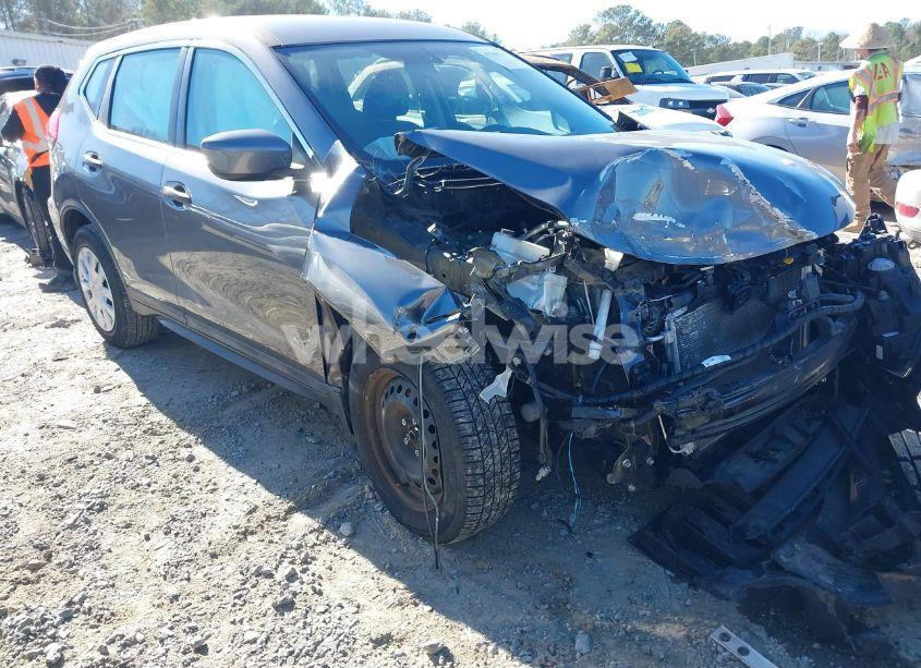 2017 Nissan Rogue S (VIN 5N1AT2MT6HC846361) main photo