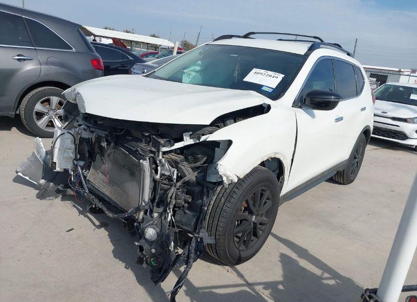 Photo 2 of 2017 Nissan Rogue SV (VIN 5N1AT2MT6HC867307)
