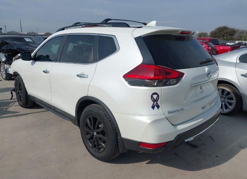 Photo 3 of 2017 Nissan Rogue SV (VIN 5N1AT2MT6HC867307)