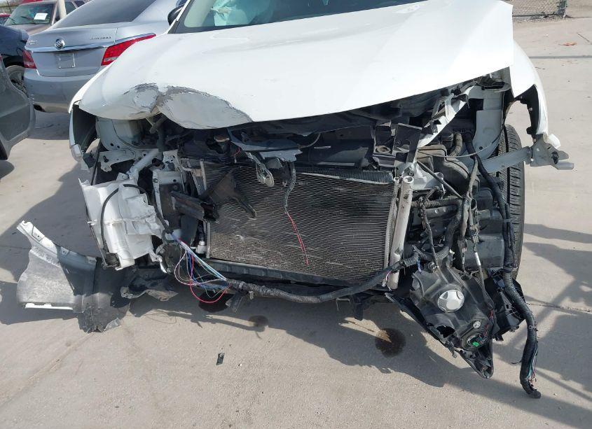 Photo 6 of 2017 Nissan Rogue SV (VIN 5N1AT2MT6HC867307)