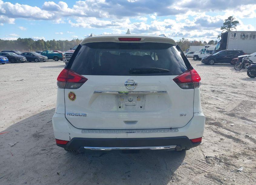 Photo 16 of 2017 Nissan Rogue SV (VIN 5N1AT2MT6HC885998)