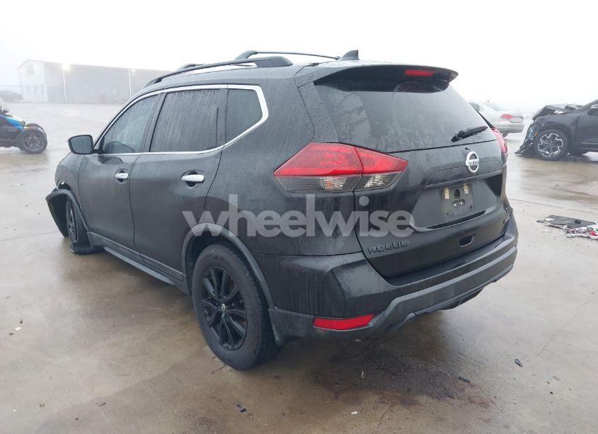 Photo 3 of 2018 Nissan Rogue SV (VIN 5N1AT2MT6JC726503)