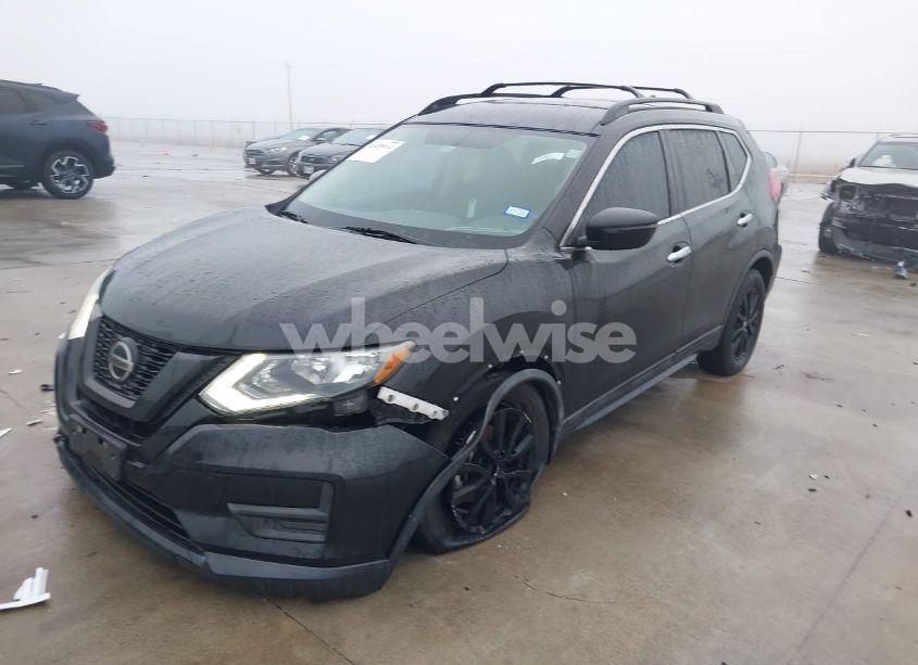 Photo 6 of 2018 Nissan Rogue SV (VIN 5N1AT2MT6JC726503)