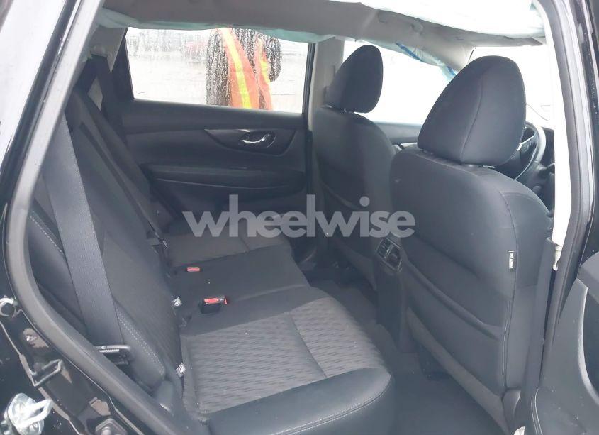 Photo 8 of 2018 Nissan Rogue SV (VIN 5N1AT2MT6JC726503)