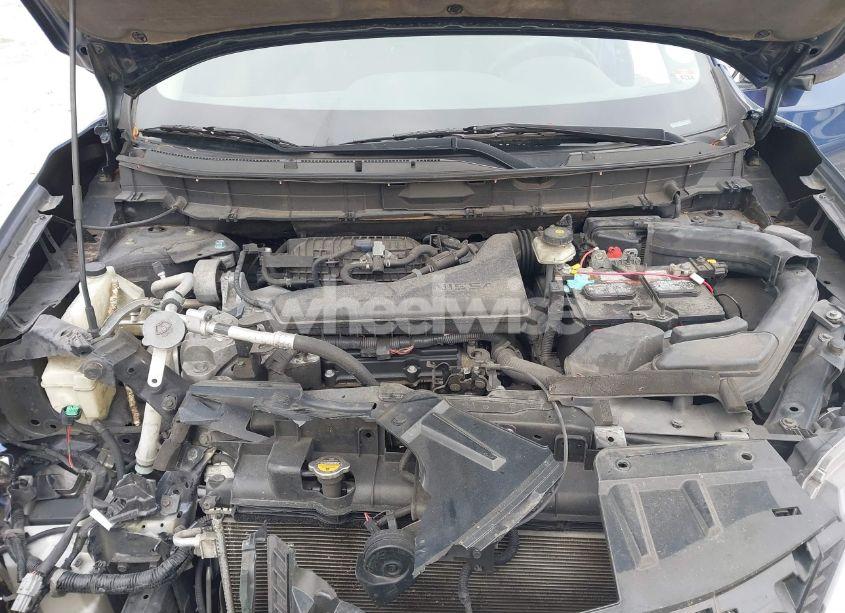 Photo 10 of 2018 Nissan Rogue S (VIN 5N1AT2MT6JC758691)