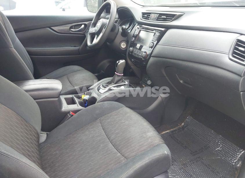 Photo 5 of 2018 Nissan Rogue S (VIN 5N1AT2MT6JC758691)