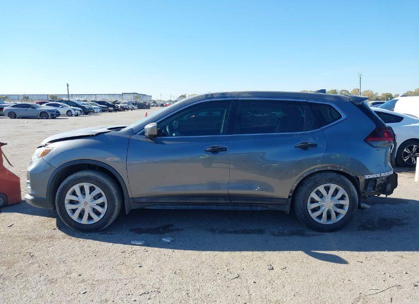 Photo 14 of 2018 Nissan Rogue S (VIN 5N1AT2MT6JC759470)