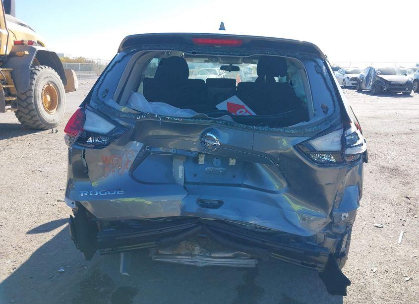 Photo 16 of 2018 Nissan Rogue S (VIN 5N1AT2MT6JC759470)