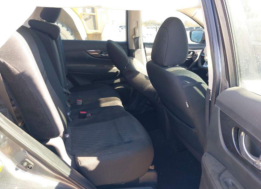 Photo 8 of 2018 Nissan Rogue S (VIN 5N1AT2MT6JC759470)