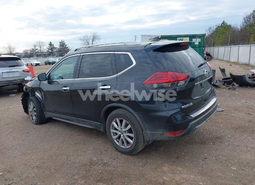 Photo 15 of 2018 Nissan Rogue SV (VIN 5N1AT2MT6JC765821)