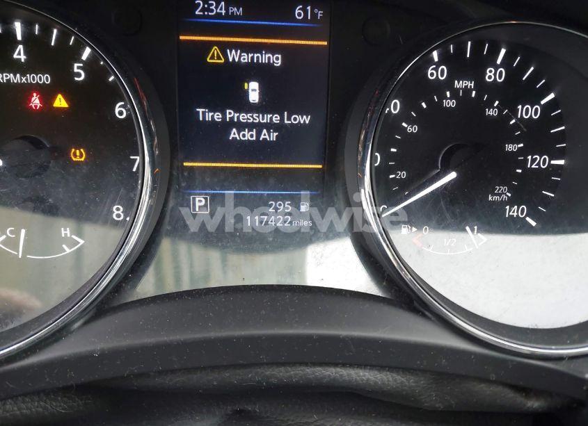 Photo 16 of 2018 Nissan Rogue SV (VIN 5N1AT2MT6JC765821)