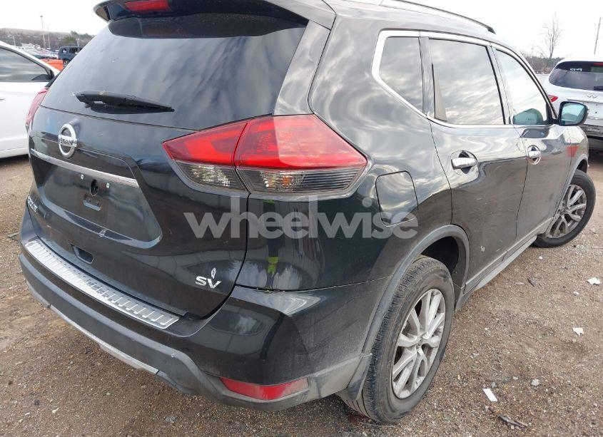 Photo 4 of 2018 Nissan Rogue SV (VIN 5N1AT2MT6JC765821)