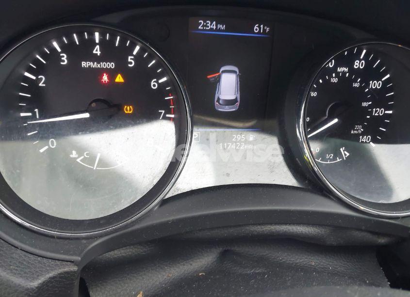 Photo 7 of 2018 Nissan Rogue SV (VIN 5N1AT2MT6JC765821)