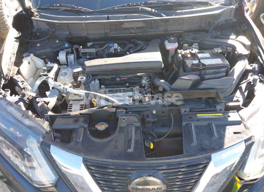 Photo 10 of 2018 Nissan Rogue SV (VIN 5N1AT2MT6JC765883)