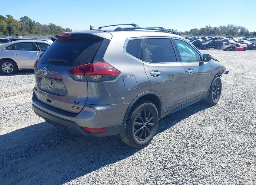 Photo 4 of 2018 Nissan Rogue SV (VIN 5N1AT2MT6JC783204)