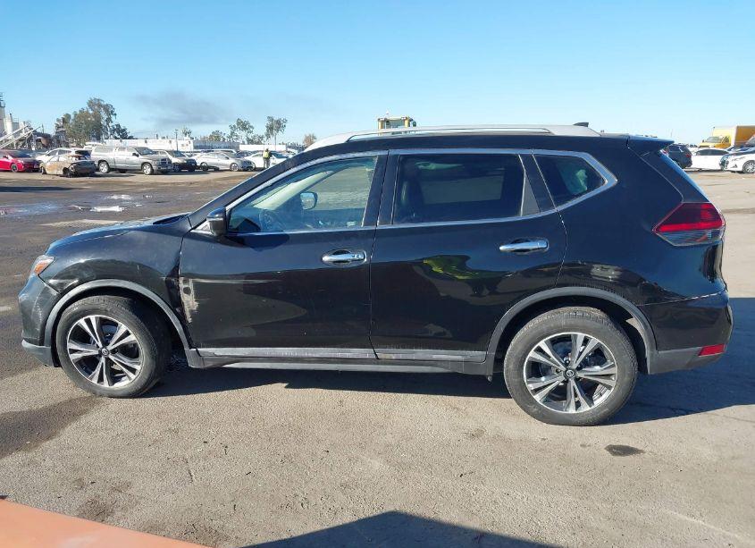 Photo 14 of 2018 Nissan Rogue SL (VIN 5N1AT2MT6JC796342)