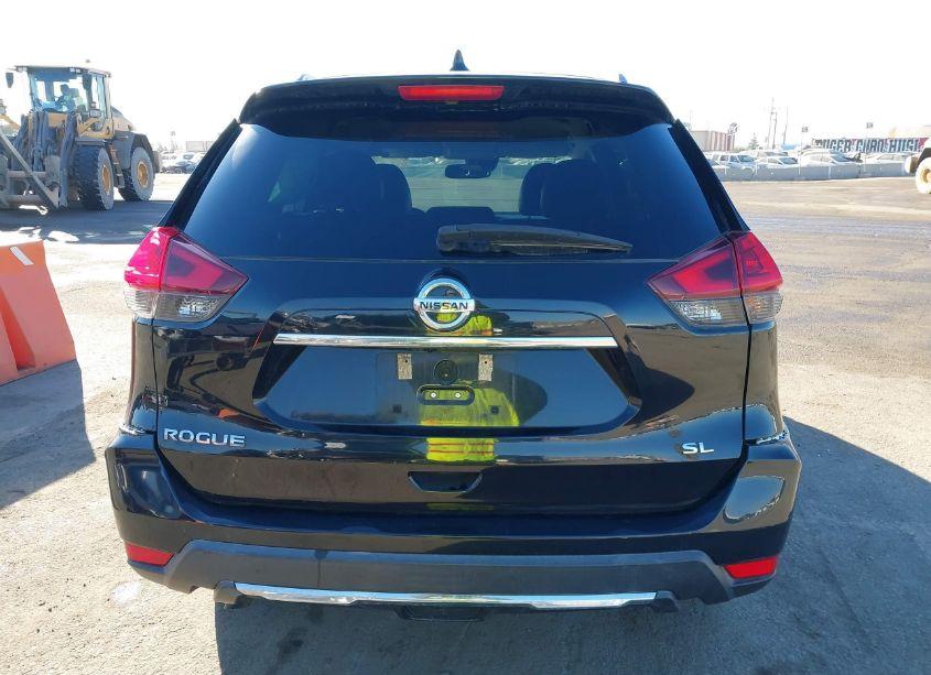 Photo 16 of 2018 Nissan Rogue SL (VIN 5N1AT2MT6JC796342)