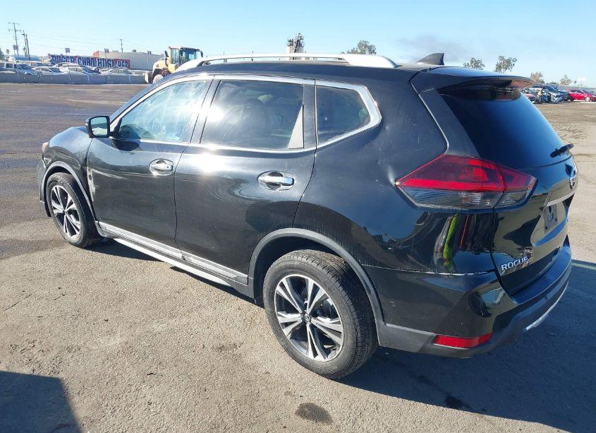 Photo 3 of 2018 Nissan Rogue SL (VIN 5N1AT2MT6JC796342)