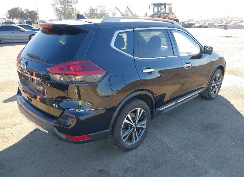 Photo 4 of 2018 Nissan Rogue SL (VIN 5N1AT2MT6JC796342)