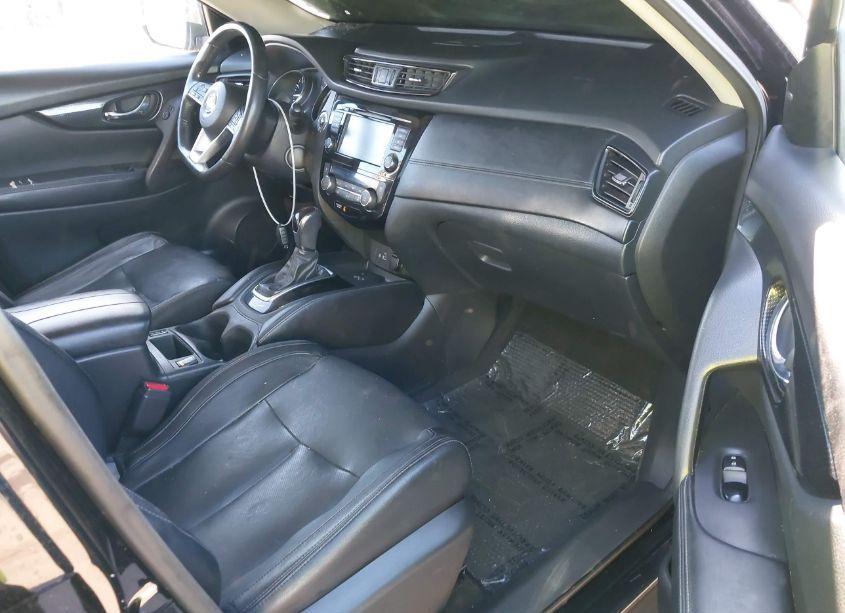 Photo 5 of 2018 Nissan Rogue SL (VIN 5N1AT2MT6JC796342)