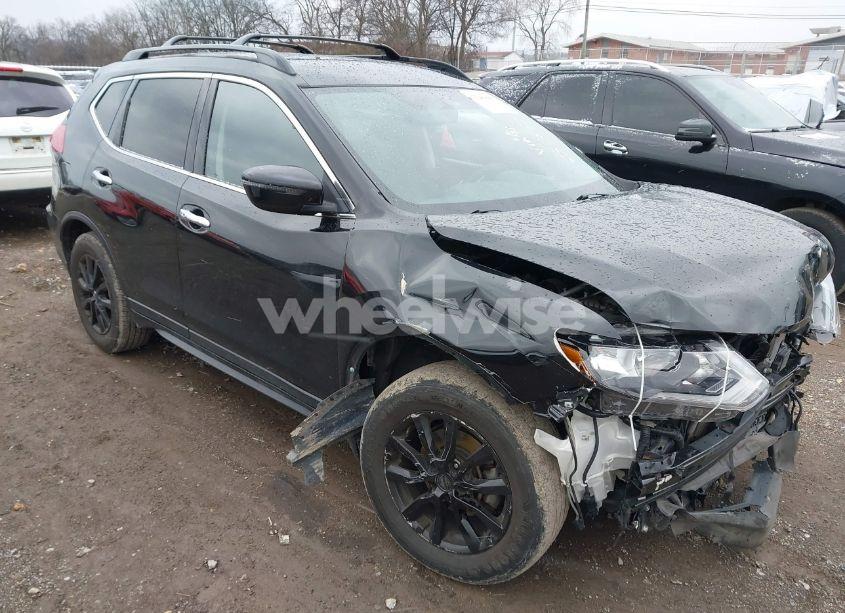 2018 Nissan Rogue SV (VIN 5N1AT2MT6JC837813) main photo