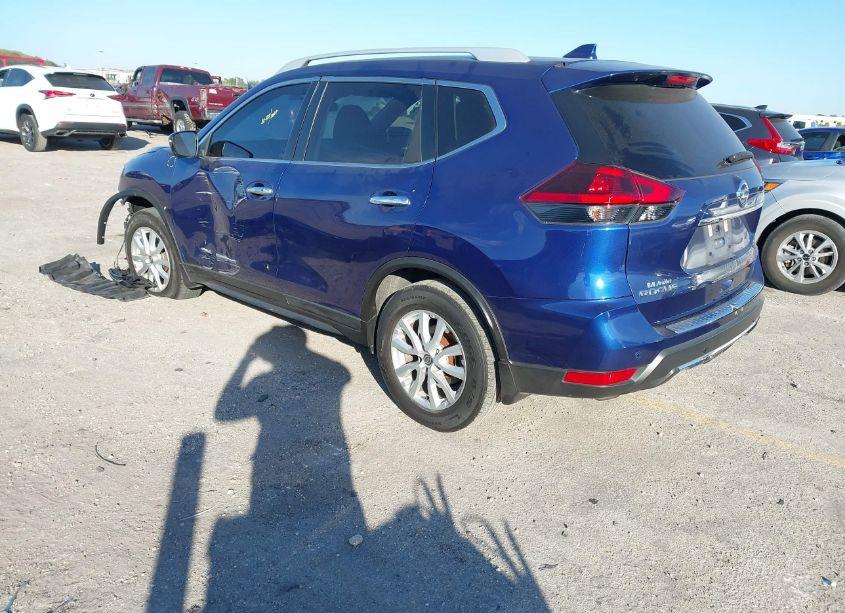 Photo 3 of 2019 Nissan Rogue SV (VIN 5N1AT2MT6KC712019)