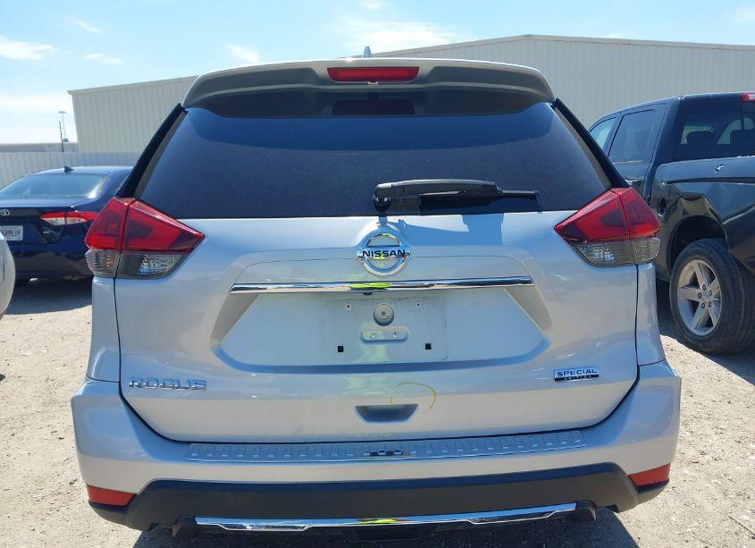 Photo 16 of 2019 Nissan Rogue S (VIN 5N1AT2MT6KC713753)