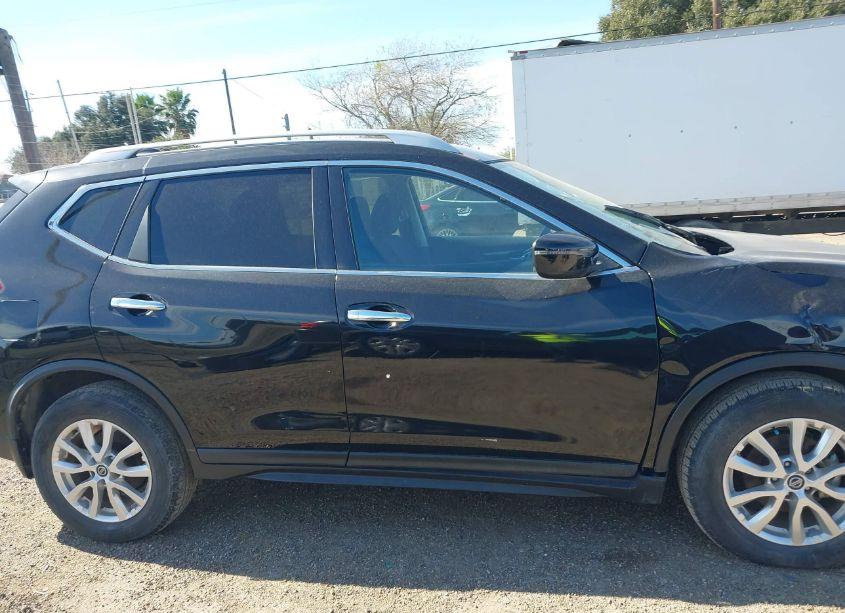 Photo 13 of 2019 Nissan Rogue S (VIN 5N1AT2MT6KC720332)