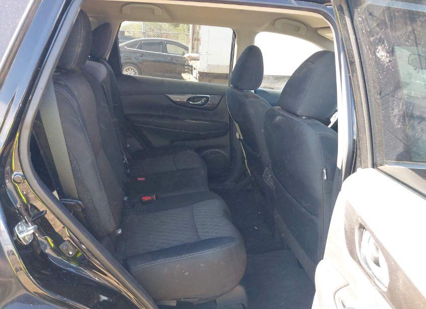 Photo 8 of 2019 Nissan Rogue S (VIN 5N1AT2MT6KC720332)