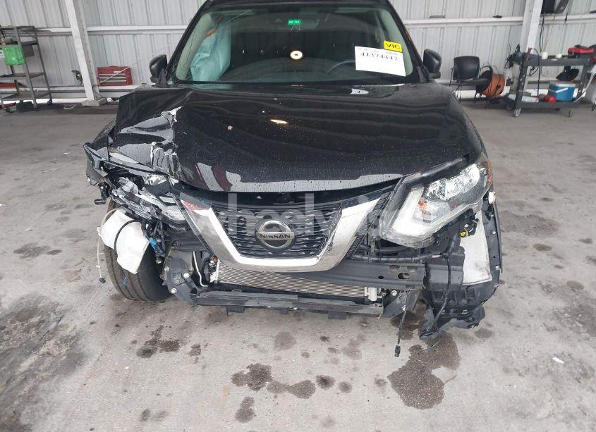 Photo 6 of 2019 Nissan Rogue S (VIN 5N1AT2MT6KC725188)