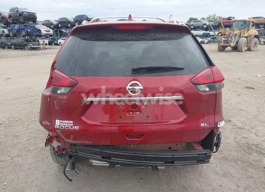 Photo 6 of 2019 Nissan Rogue SL (VIN 5N1AT2MT6KC735574)
