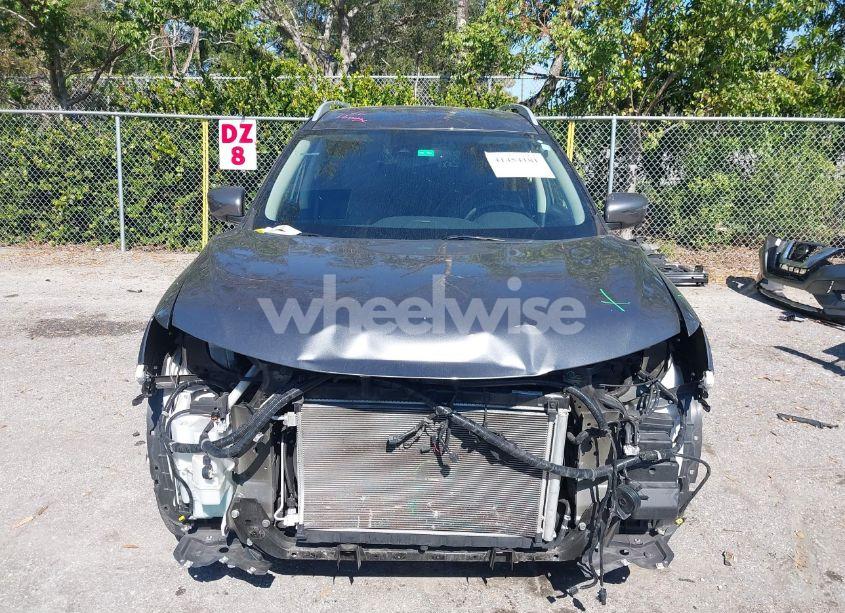 Photo 12 of 2019 Nissan Rogue SL (VIN 5N1AT2MT6KC739687)