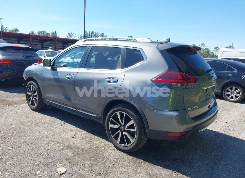 Photo 3 of 2019 Nissan Rogue SL (VIN 5N1AT2MT6KC739687)