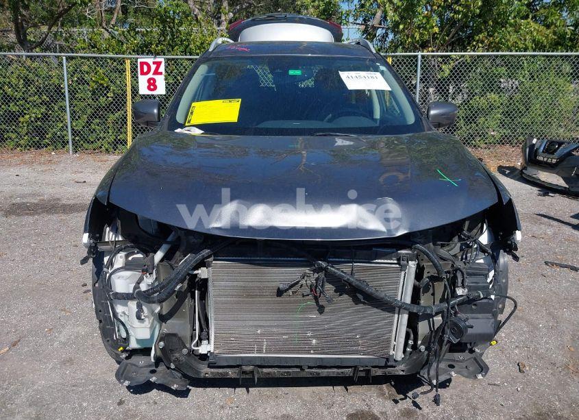 Photo 6 of 2019 Nissan Rogue SL (VIN 5N1AT2MT6KC739687)