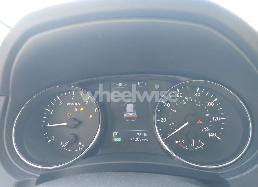 Photo 7 of 2019 Nissan Rogue SL (VIN 5N1AT2MT6KC739687)