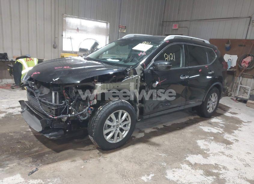 Photo 2 of 2019 Nissan Rogue S/SL/SV (VIN 5N1AT2MT6KC763861)