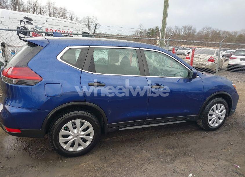 Photo 13 of 2019 Nissan Rogue S (VIN 5N1AT2MT6KC773239)