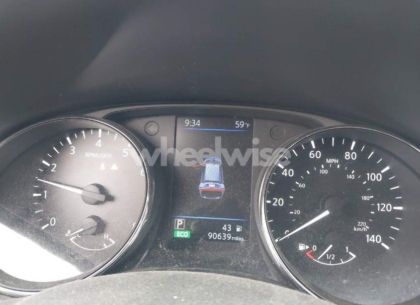 Photo 7 of 2019 Nissan Rogue S (VIN 5N1AT2MT6KC773239)