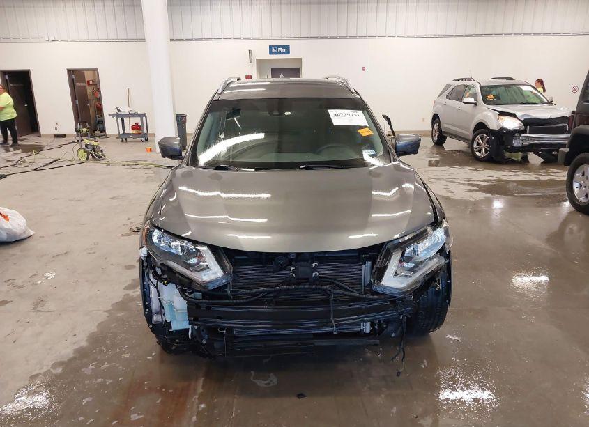 Photo 13 of 2019 Nissan Rogue SV (VIN 5N1AT2MT6KC788632)