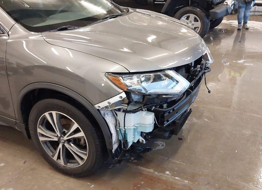 Photo 19 of 2019 Nissan Rogue SV (VIN 5N1AT2MT6KC788632)