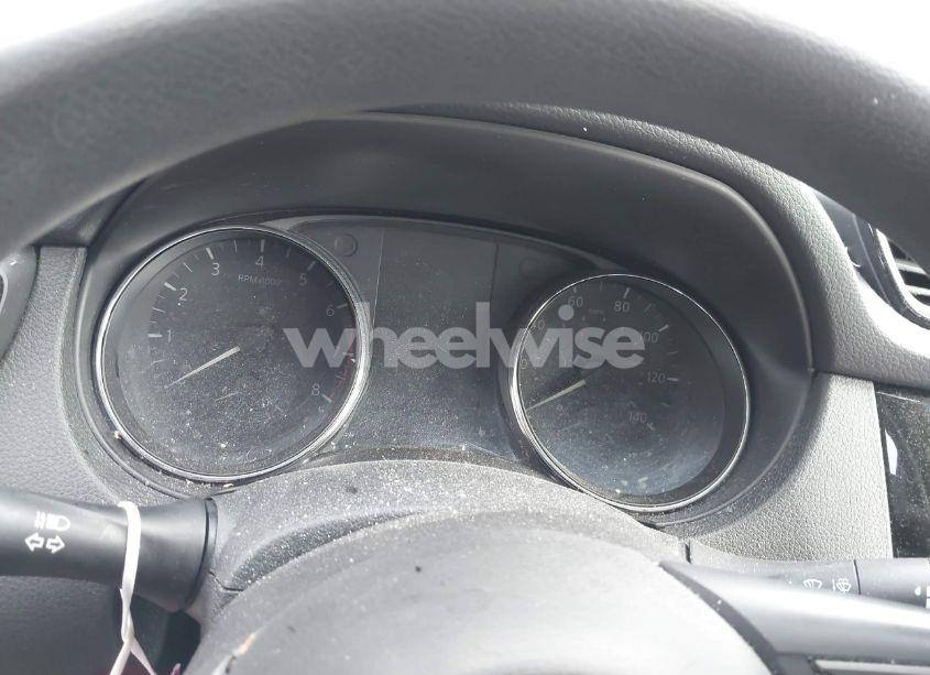 Photo 7 of 2019 Nissan Rogue S (VIN 5N1AT2MT6KC808720)