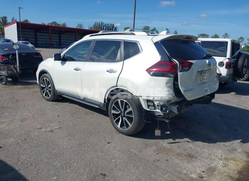 Photo 3 of 2019 Nissan Rogue SL (VIN 5N1AT2MT6KC814694)